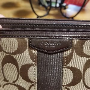 Coach wallet wrislet